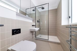 ENSUITE- click for photo gallery